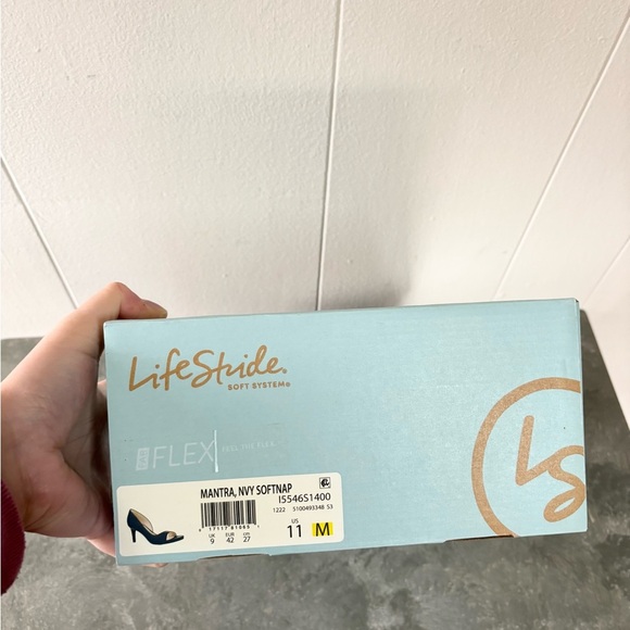 LifeStride Women's Mantra Heels navy blue size 11 new - Picture 5 of 11